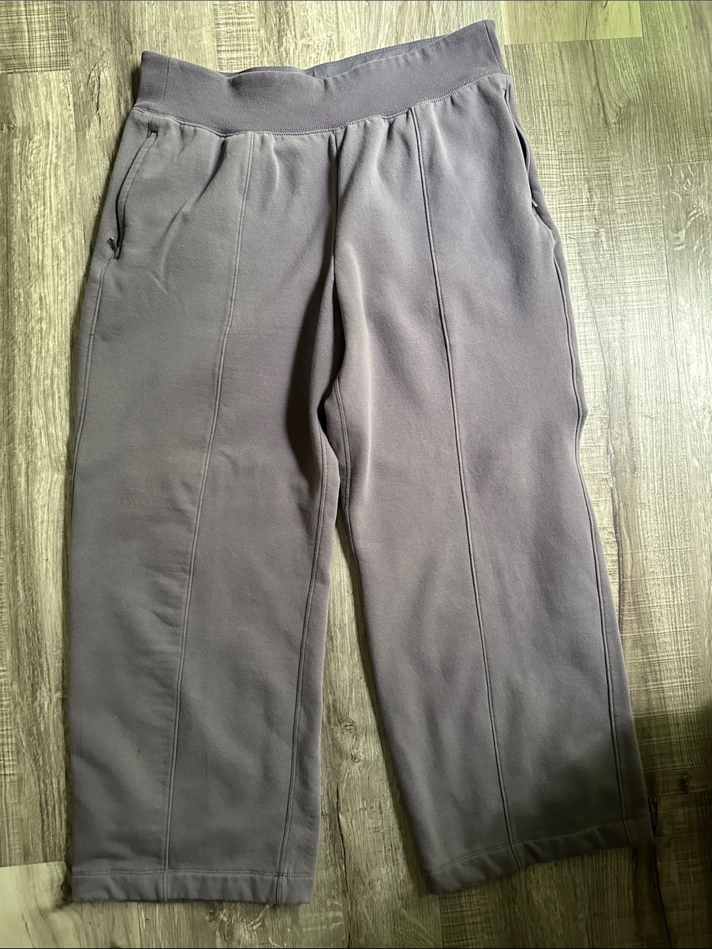 Women’s Athleta Relaxed Knit Pants in Gray